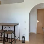 شقة Corafili *