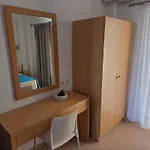 شقة Corafili *