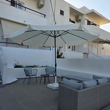 Corafili Apartmán *