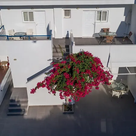 Corafili Apartman Kiotári